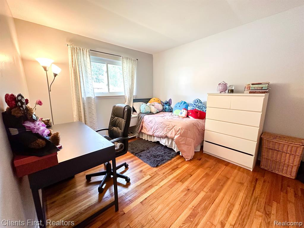8355 ORHAN Street, Canton, MI 48187 — Photo 17