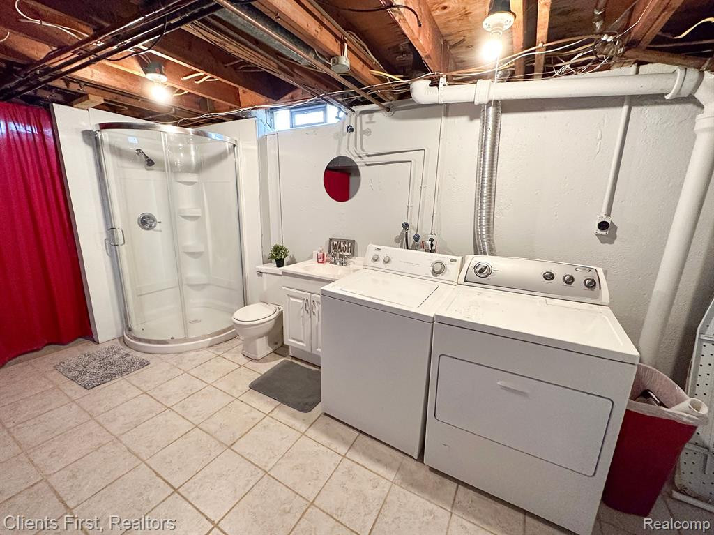 8355 ORHAN Street, Canton, MI 48187 — Photo 21