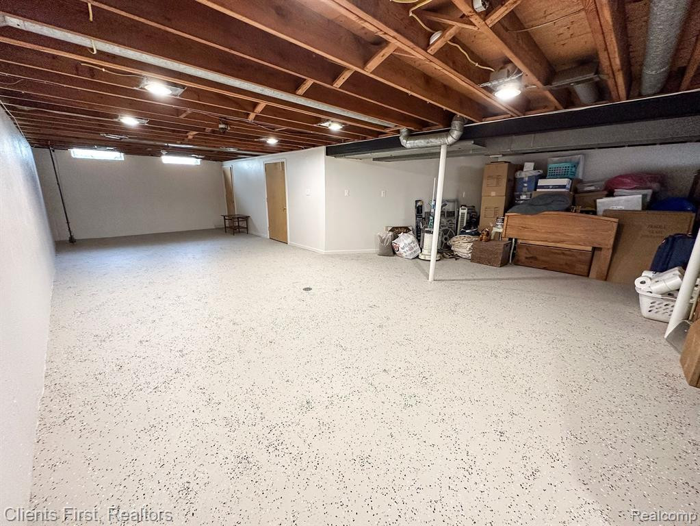 8355 ORHAN Street, Canton, MI 48187 — Photo 23