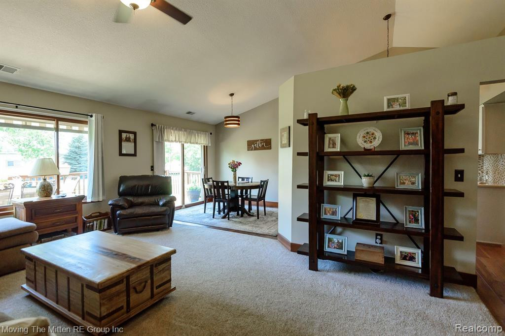 9564 WHEATGRASS Lane, Van Buren, MI 48111 — Photo 7