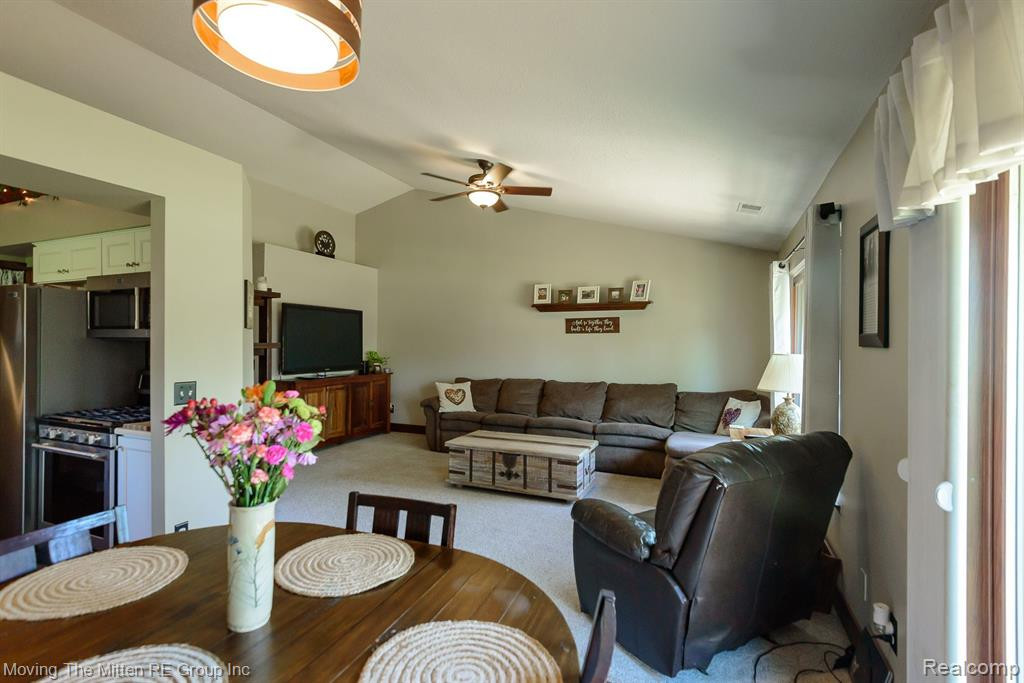 9564 WHEATGRASS Lane, Van Buren, MI 48111 — Photo 9
