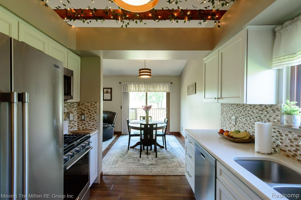 9564 WHEATGRASS Lane, Van Buren, MI 48111 — Photo 15