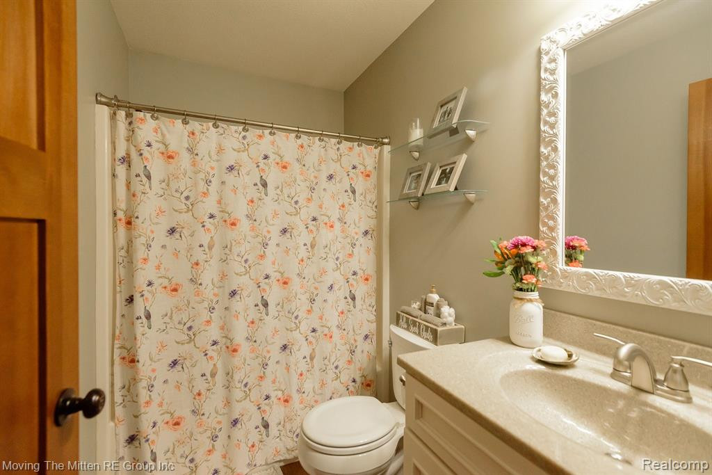 9564 WHEATGRASS Lane, Van Buren, MI 48111 — Photo 20