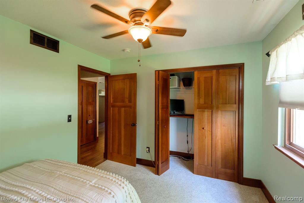 9564 WHEATGRASS Lane, Van Buren, MI 48111 — Photo 21
