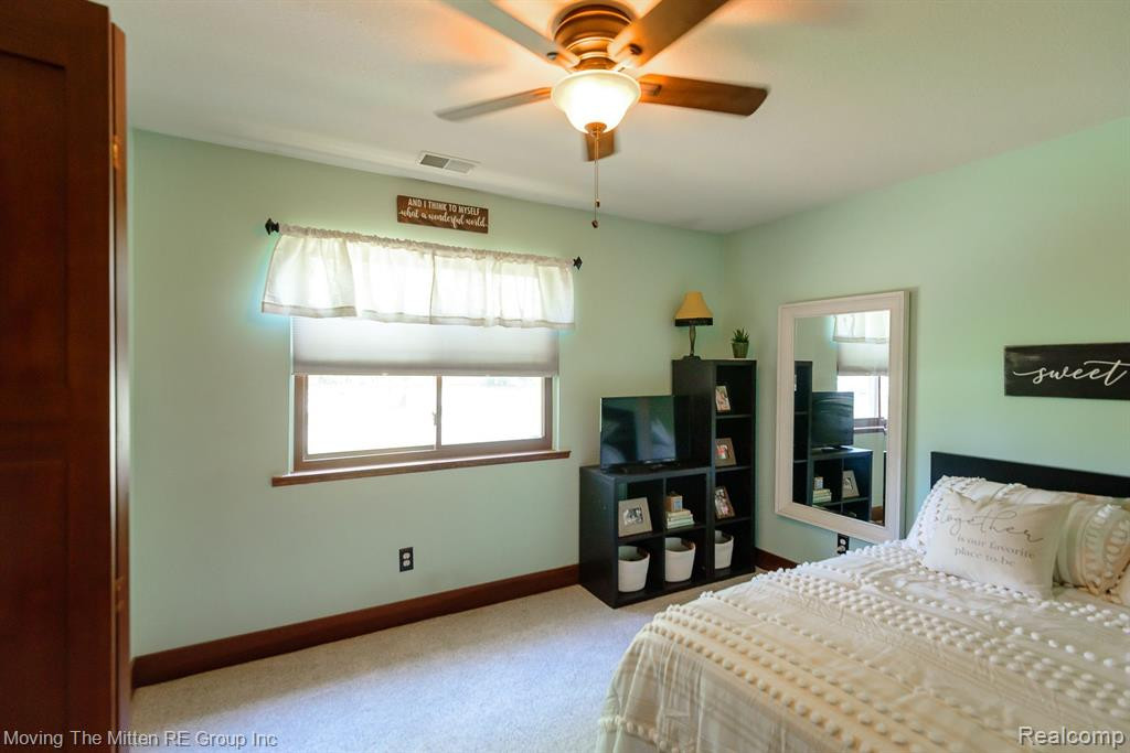 9564 WHEATGRASS Lane, Van Buren, MI 48111 — Photo 23