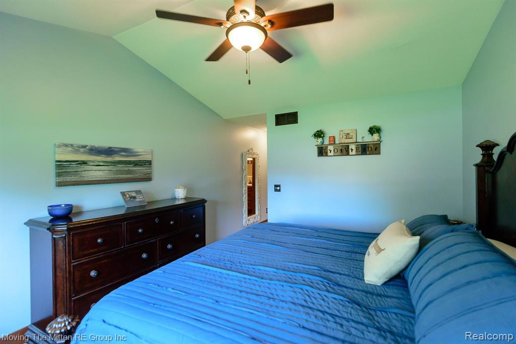 9564 WHEATGRASS Lane, Van Buren, MI 48111 — Photo 26