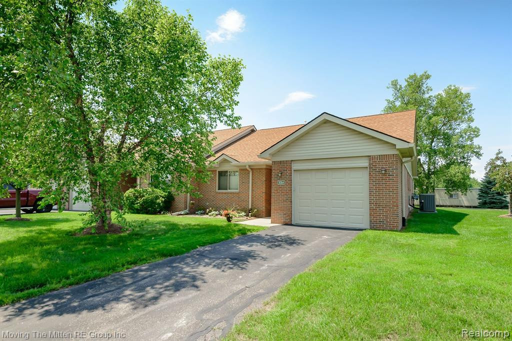 9564 WHEATGRASS Lane, Van Buren, MI 48111 — Photo 36