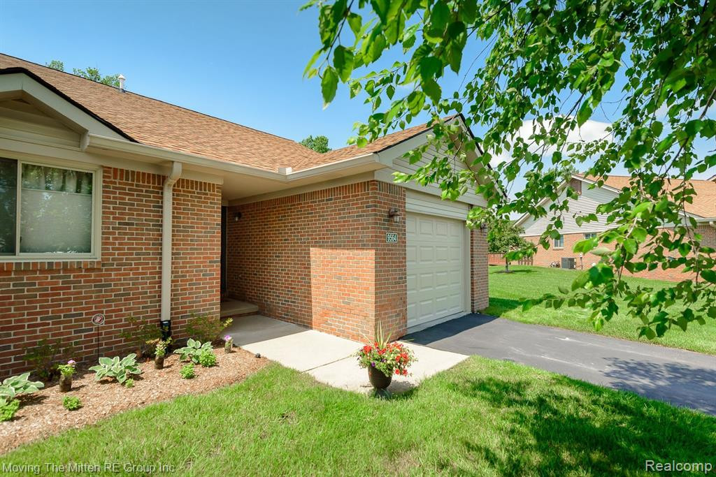 9564 WHEATGRASS Lane, Van Buren, MI 48111 — Photo 39