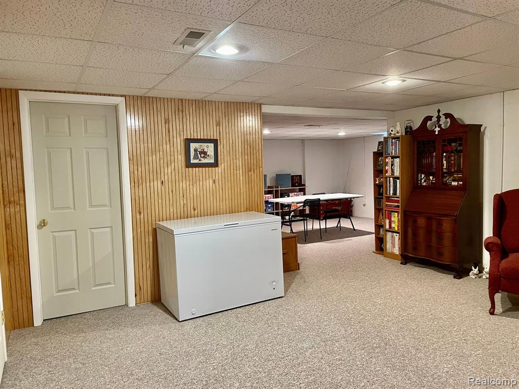 6821 DEERHURST Drive, Westland, MI — Photo 16