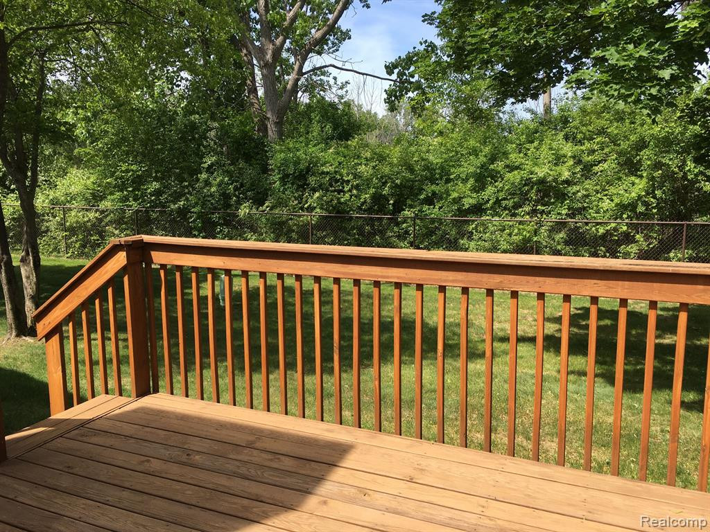 6821 DEERHURST Drive, Westland, MI — Photo 22