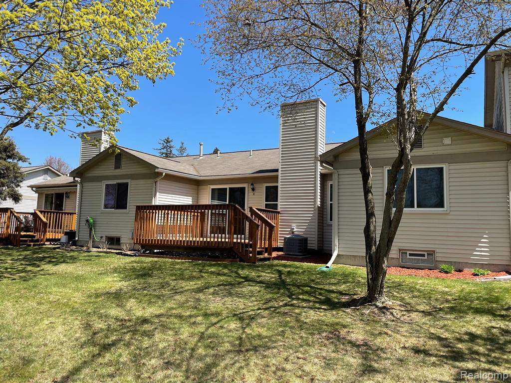 6821 DEERHURST Drive, Westland, MI — Photo 23