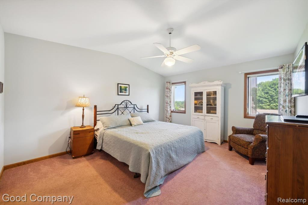 35100 HILLSIDE Drive, Farmington Hills, MI 48335 — Photo 29