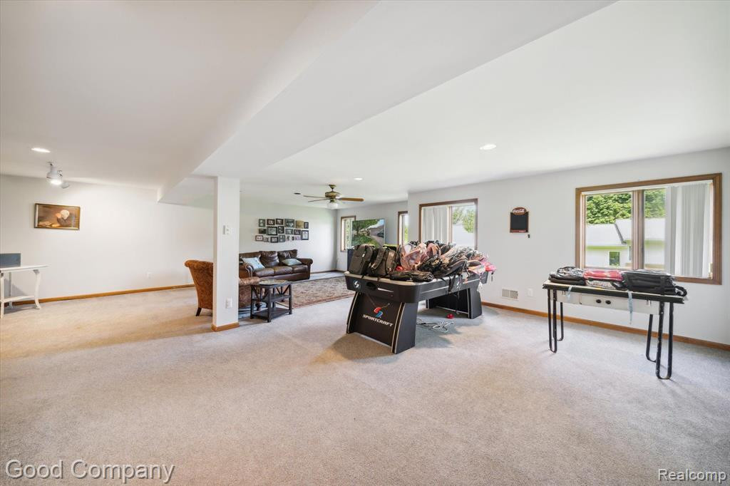 35100 HILLSIDE Drive, Farmington Hills, MI 48335 — Photo 39