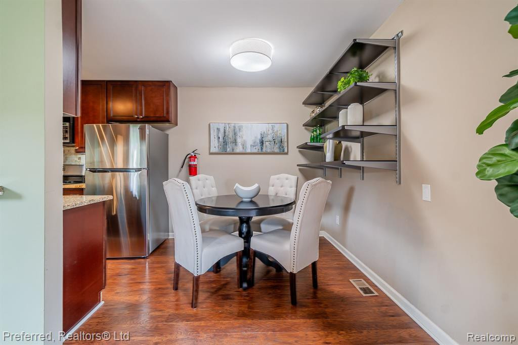 23617 Stonehenge Boulevard, Novi, MI — Photo 11
