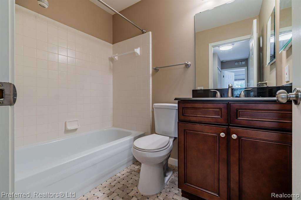 23617 Stonehenge Boulevard, Novi, MI — Photo 20