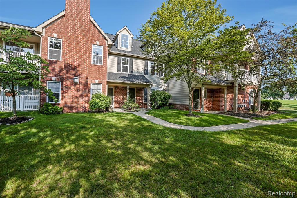 3889 Berkeley Avenue, Canton, MI 48188 — Photo 3