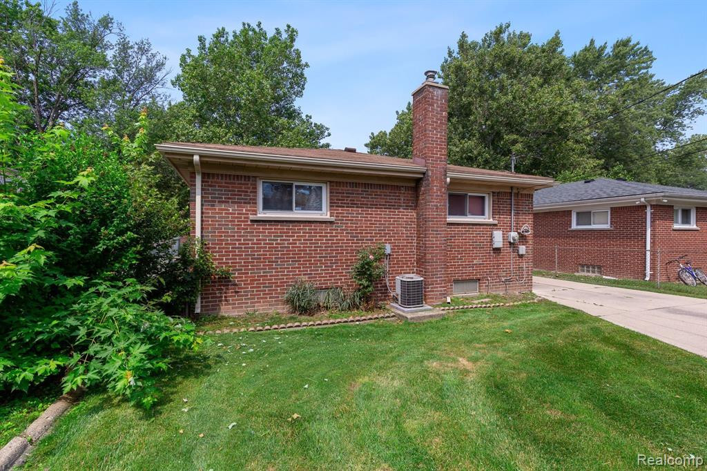 6630 NORBORNE Avenue, Dearborn Heights, MI 48127 — Photo 4