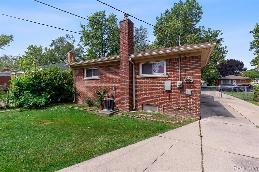 6630 NORBORNE Avenue, Dearborn Heights, MI 48127 — Photo 5