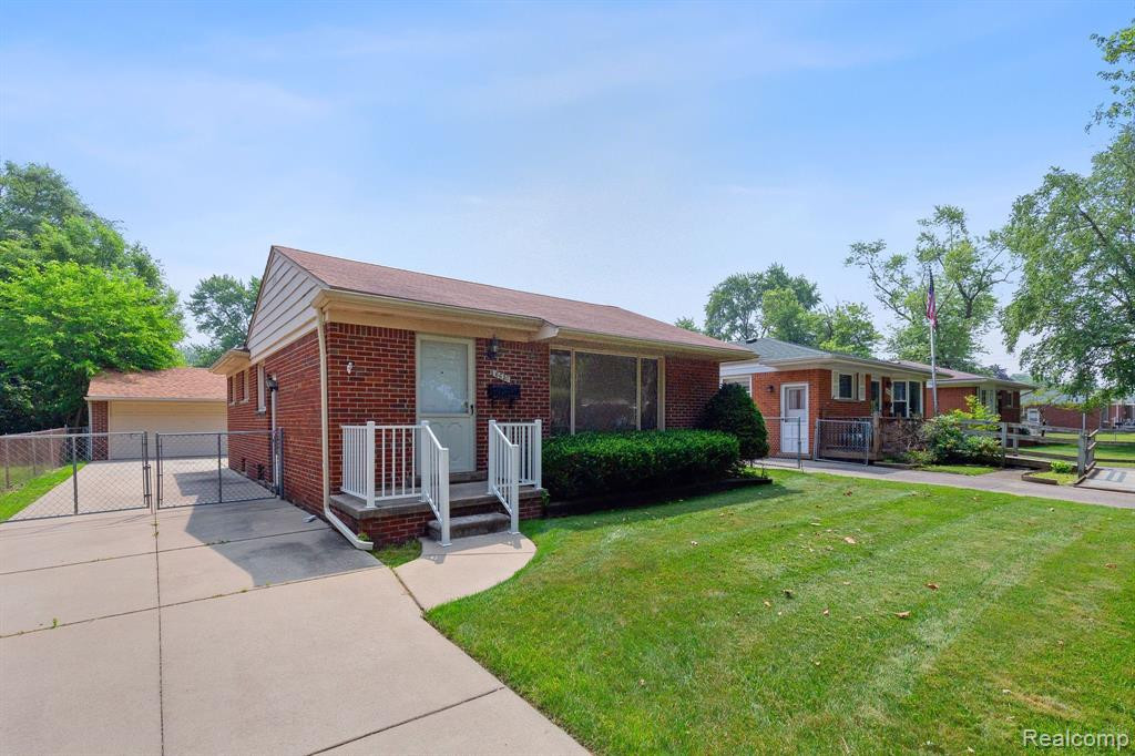 6630 NORBORNE Avenue, Dearborn Heights, MI 48127 — Photo 6