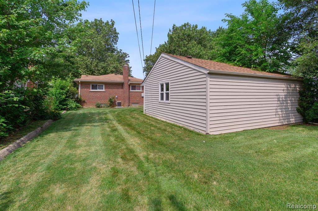 6630 NORBORNE Avenue, Dearborn Heights, MI 48127 — Photo 8