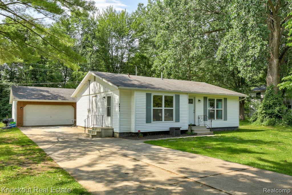 4877 WORTH Street, Millington, MI 48746 — front exterior