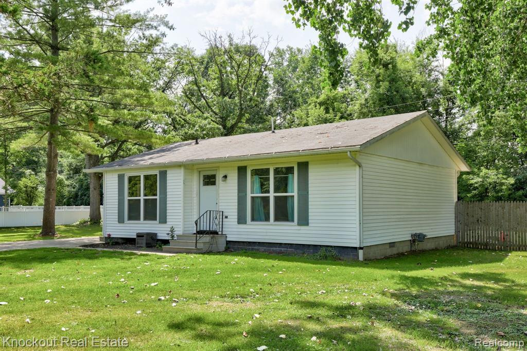 4877 WORTH Street, Millington, MI 48746 — Photo 4