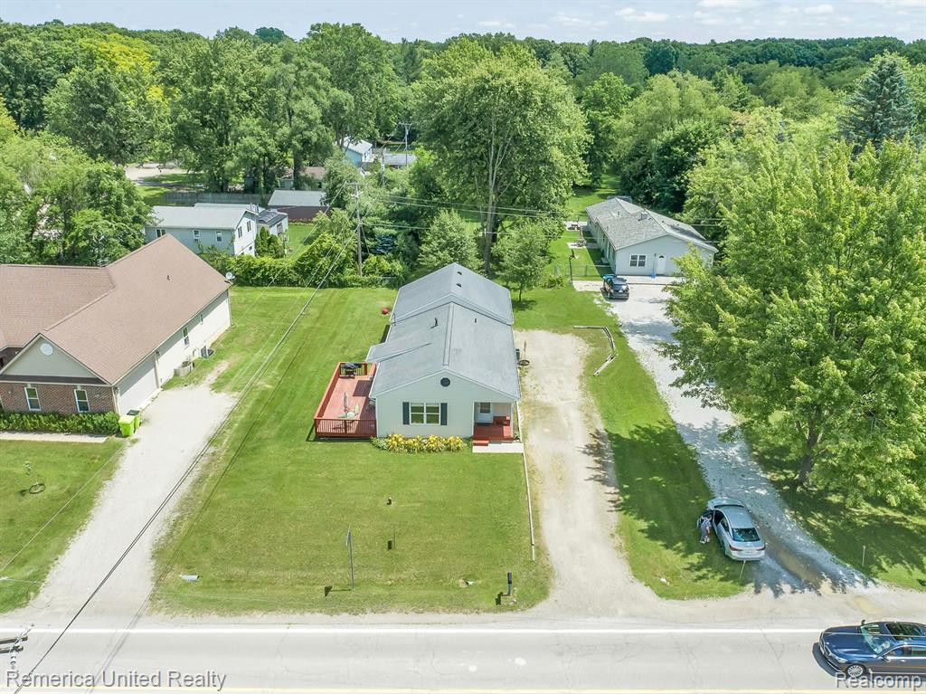 690 6 MILE Road, Whitmore Lake, MI 48189 — Photo 13