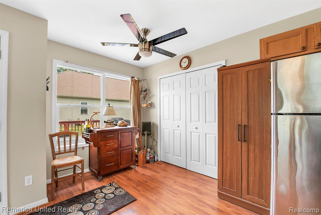 690 6 MILE Road, Whitmore Lake, MI 48189 — Photo 25