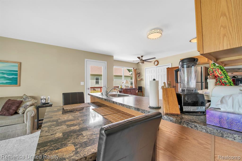 690 6 MILE Road, Whitmore Lake, MI 48189 — Photo 34