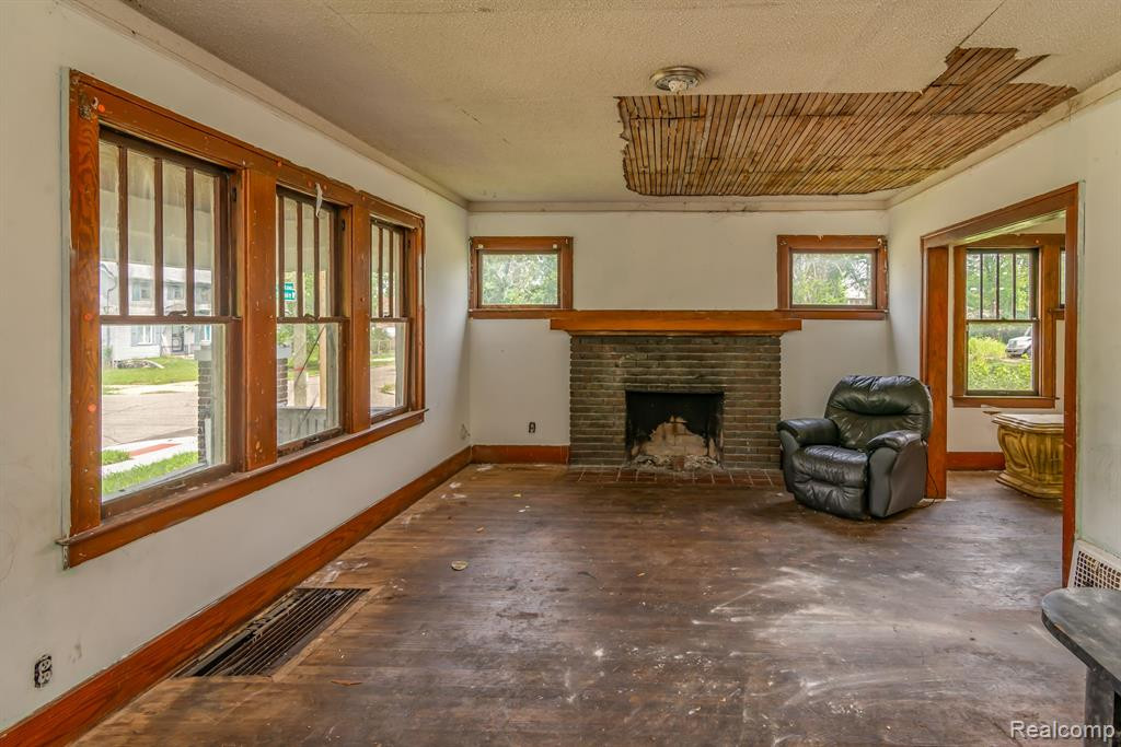 401 W GREENDALE, Highland Park, MI 48203 — Photo 5