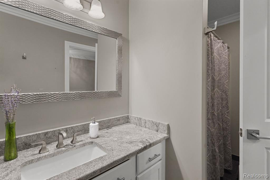 2155 KNOTTY PINE Trail, Howell, MI 48855 — Photo 15