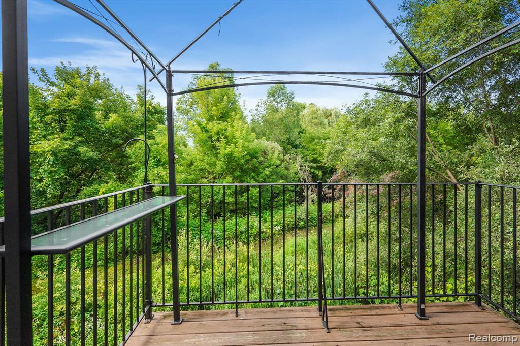 2155 KNOTTY PINE Trail, Howell, MI 48855 — Photo 18