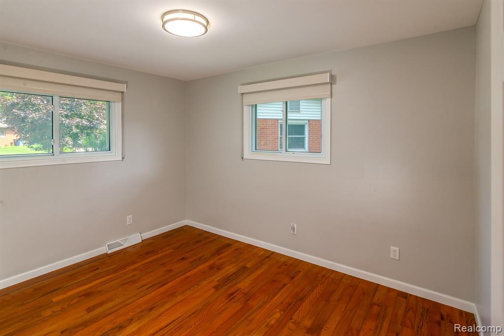 3 BRISTOL Ct, Ann Arbor, MI 48104 — Photo 14