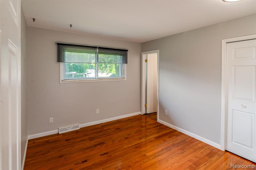 3 BRISTOL Ct, Ann Arbor, MI 48104 — Photo 15