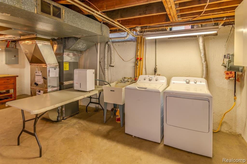3 BRISTOL Ct, Ann Arbor, MI 48104 — Photo 20