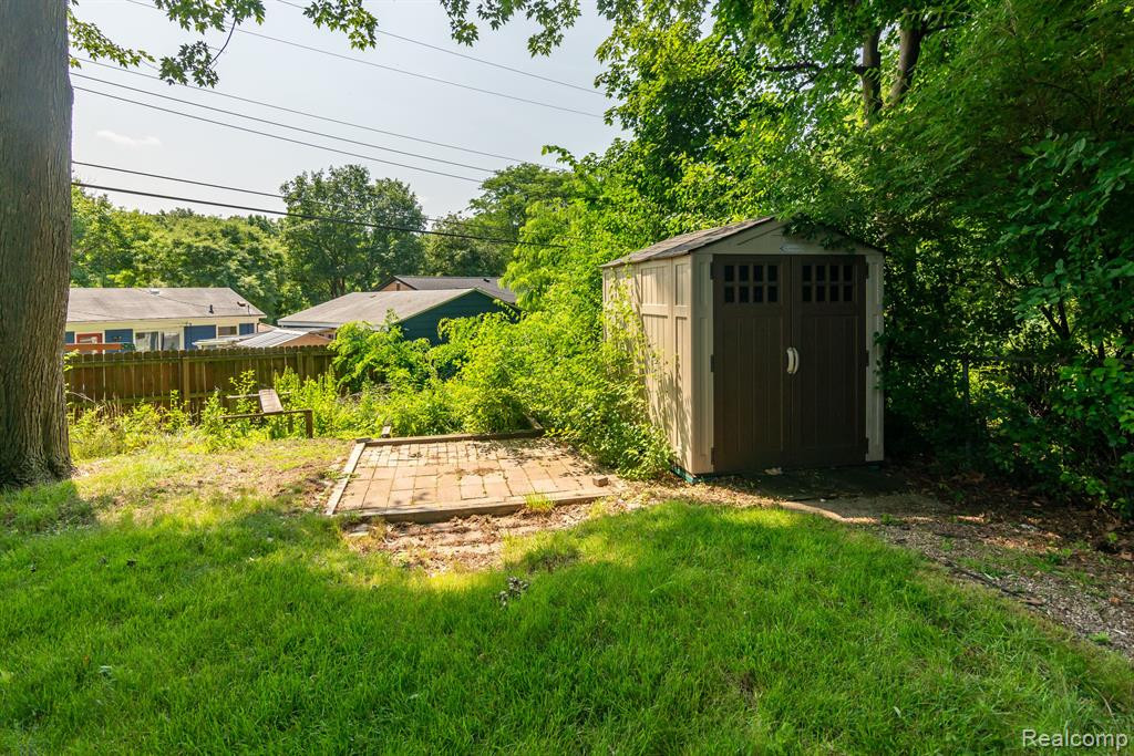 3 BRISTOL Ct, Ann Arbor, MI 48104 — Photo 24
