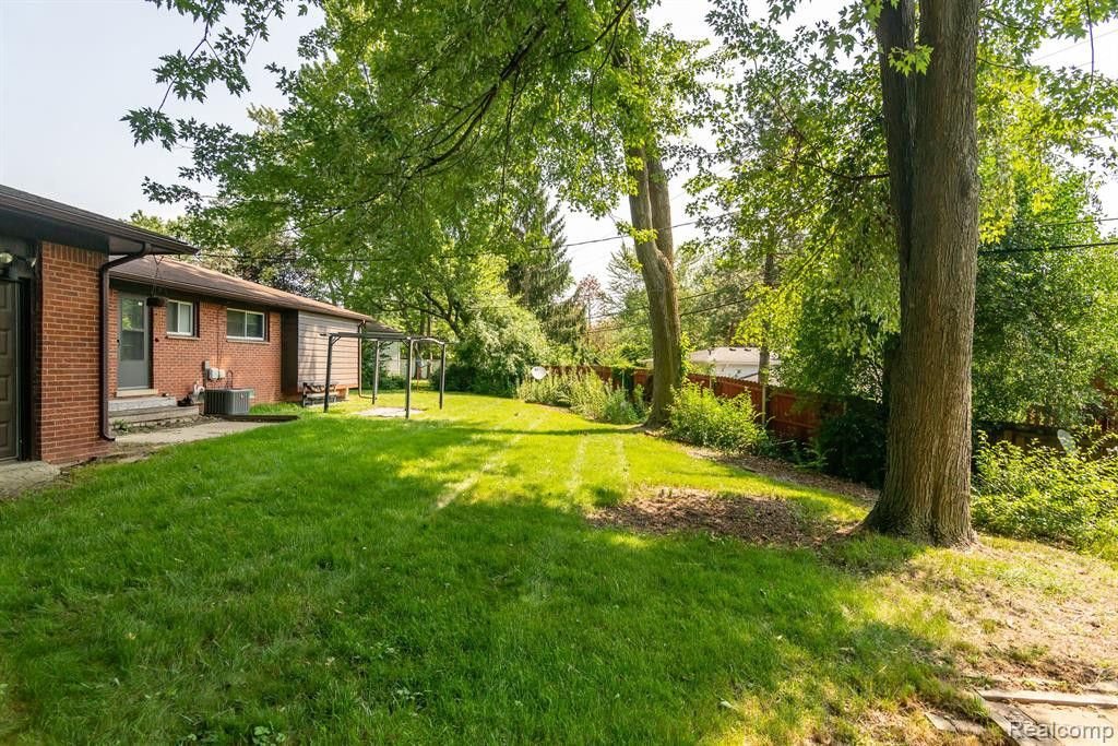 3 BRISTOL Ct, Ann Arbor, MI 48104 — Photo 25