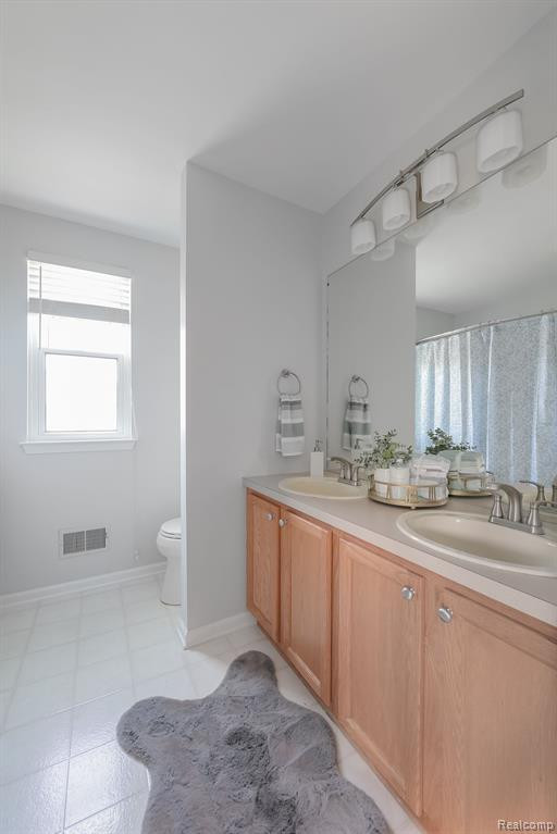 6240 CREEKSIDE Circle, Ypsilanti, MI 48197 — Photo 18