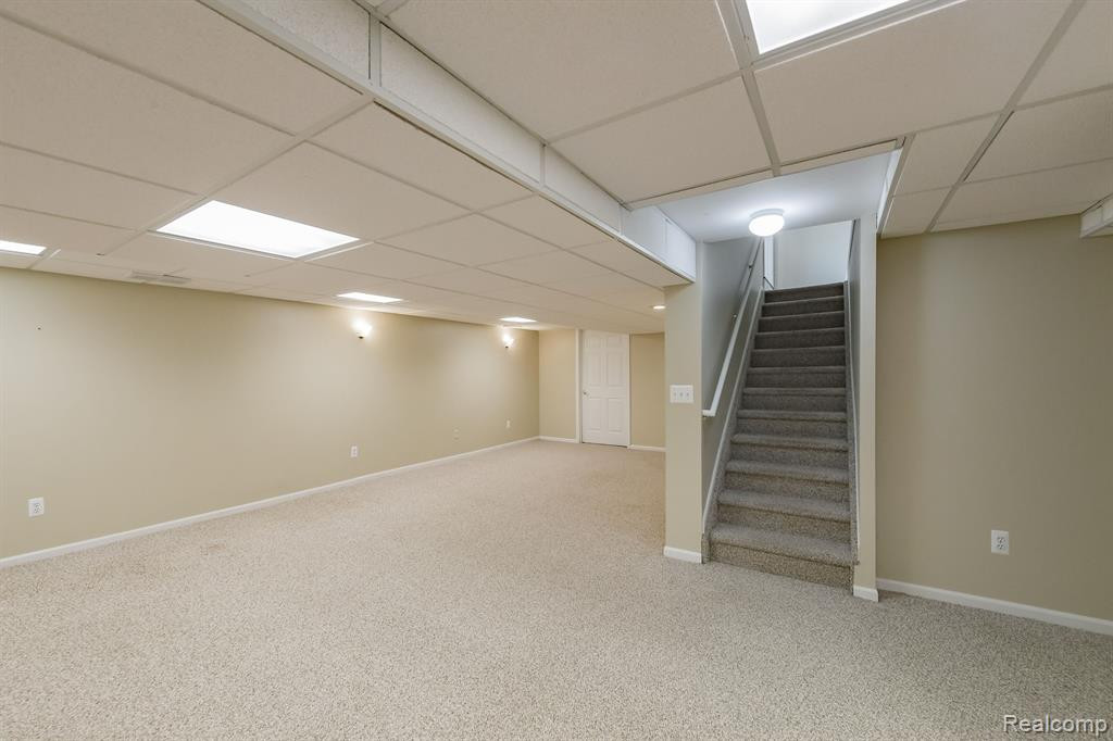 6240 CREEKSIDE Circle, Ypsilanti, MI 48197 — Photo 24