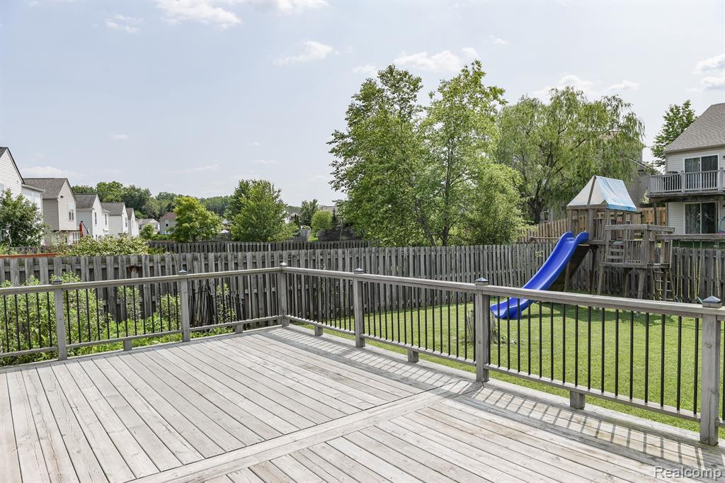 6240 CREEKSIDE Circle, Ypsilanti, MI 48197 — Photo 26