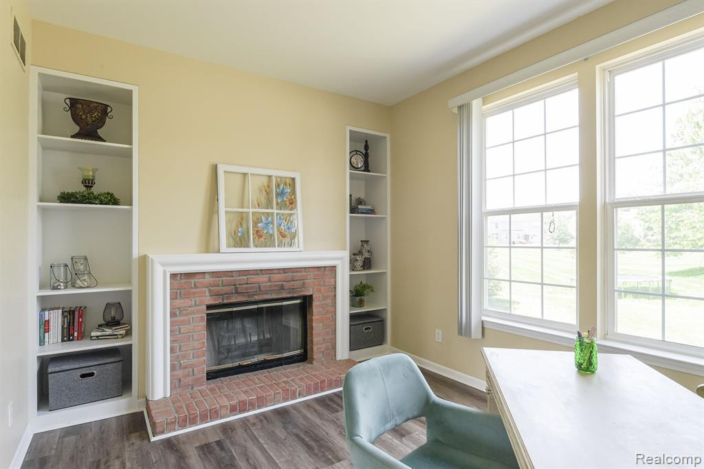 6030 CHERRYWOOD Drive, Ypsilanti, MI 48197 — Photo 10