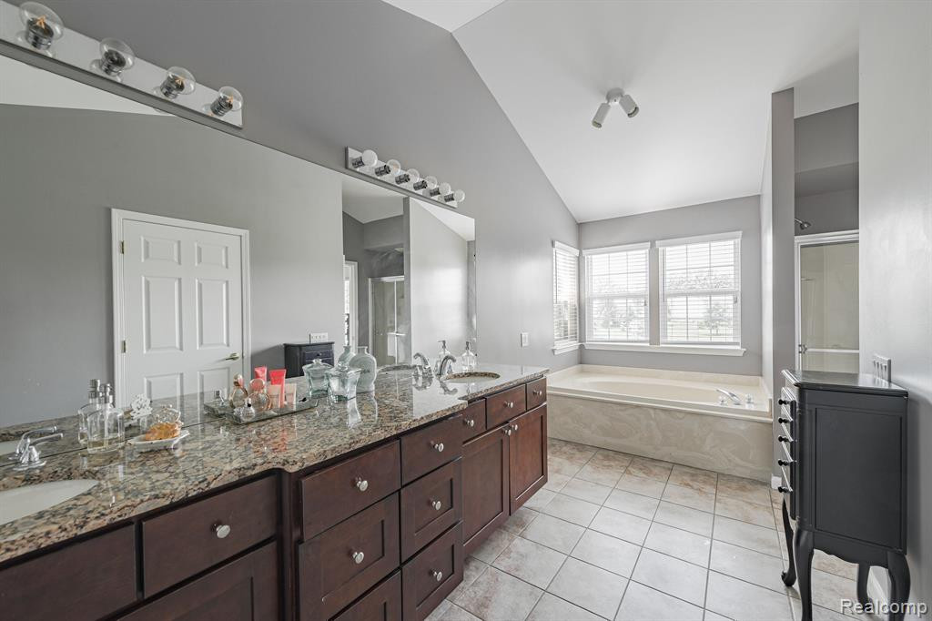6030 CHERRYWOOD Drive, Ypsilanti, MI 48197 — Photo 37