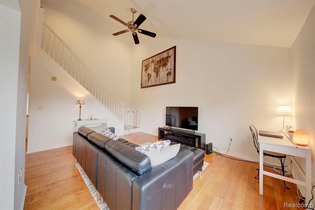 4273 Hunters Circle E, Canton, MI 48188 — Photo 7