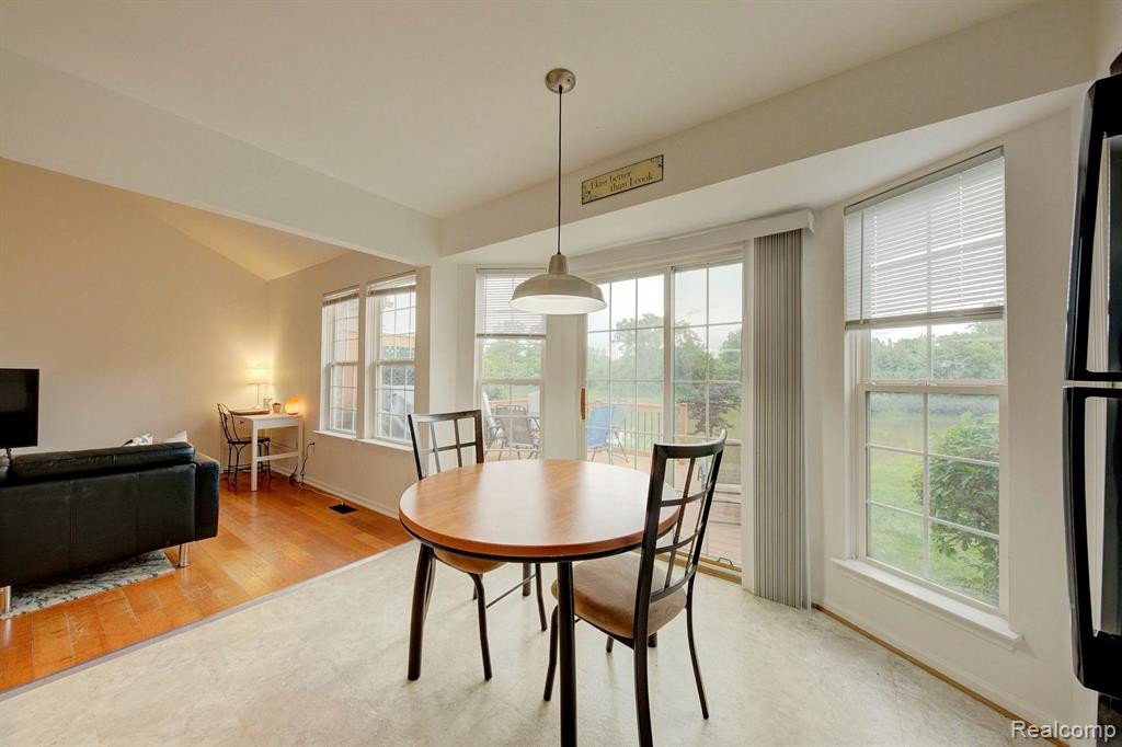 4273 Hunters Circle E, Canton, MI 48188 — Photo 10