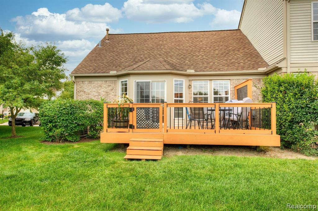 4273 Hunters Circle E, Canton, MI 48188 — Photo 25