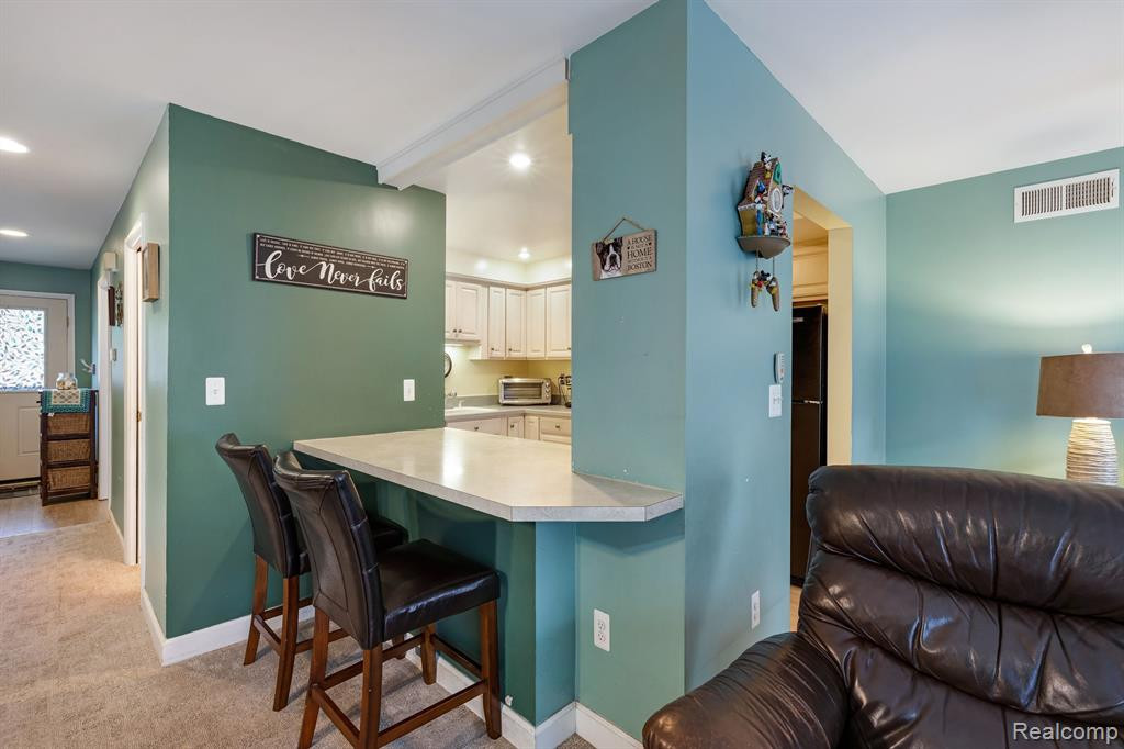 1910 TORQUAY Avenue, Royal Oak, MI 48073 — Photo 17
