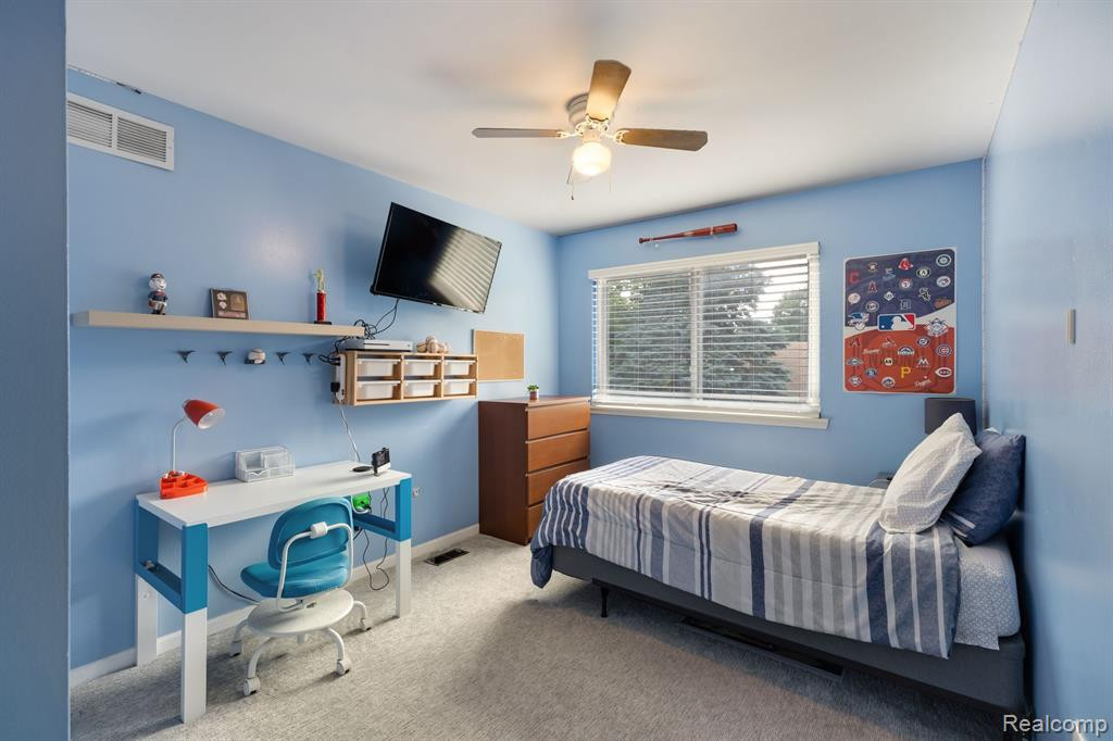 1910 TORQUAY Avenue, Royal Oak, MI 48073 — Photo 32