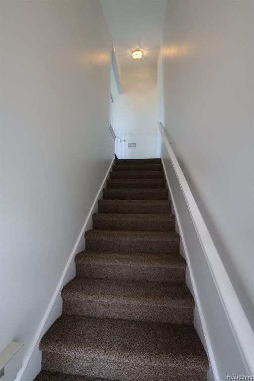 28385 CARLTON WAY Drive, Novi, MI 48377 — Photo 4
