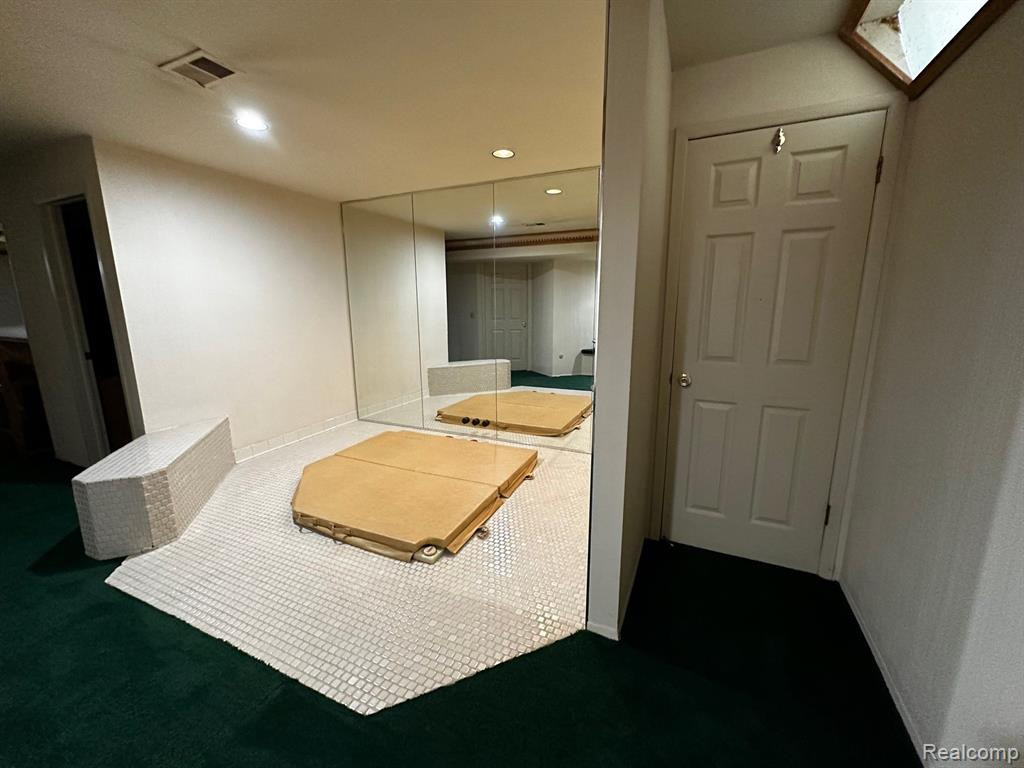 22214 PONDVIEW, Novi, MI — Photo 24