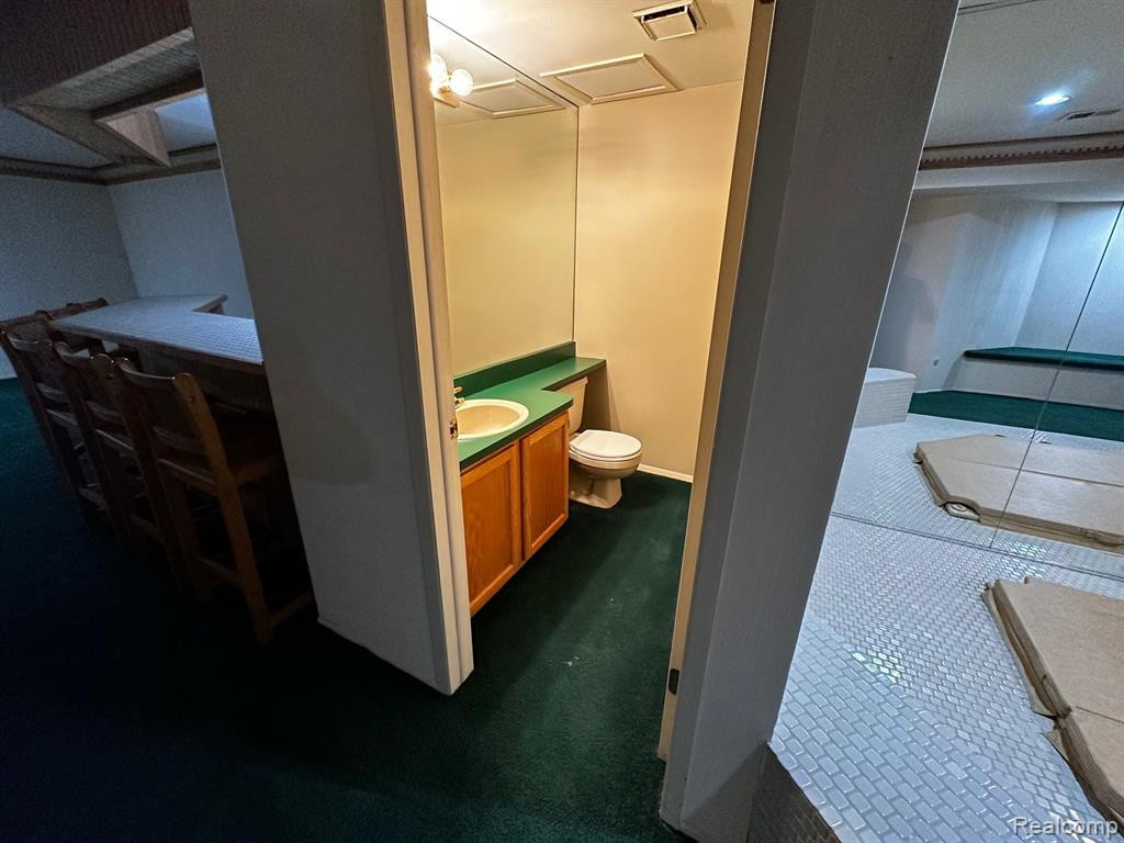 22214 PONDVIEW, Novi, MI — Photo 27